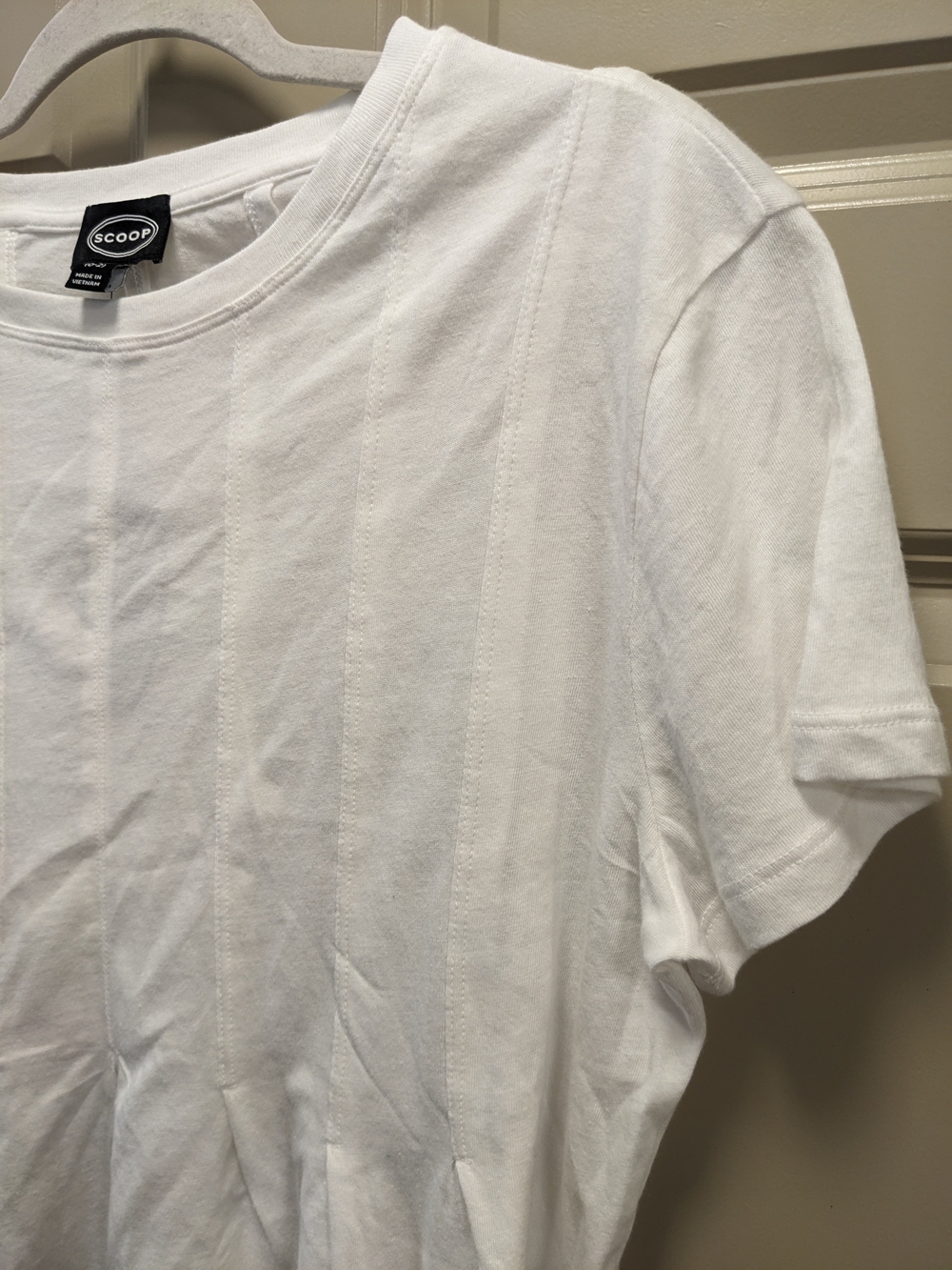 Scoop White Pleated Short Sleeve Crop Top- Size XS (0-2) - Picture 3 of 10